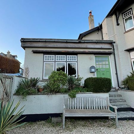 The Apartment At Queen Anne'S Lodge Lyme Regis Bagian luar foto