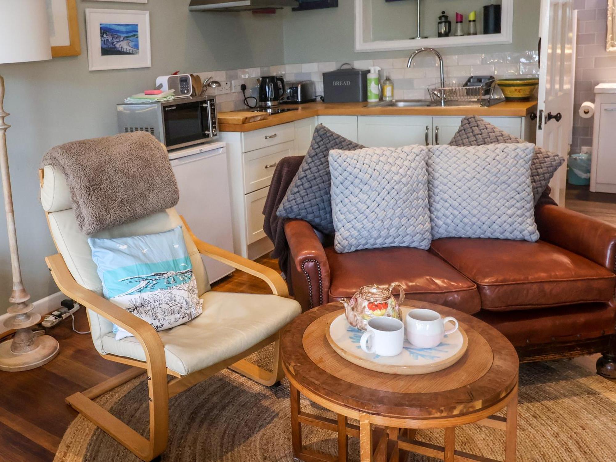 The Apartment At Queen Anne'S Lodge Lyme Regis Bagian luar foto